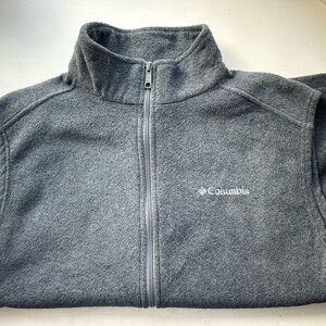 Men’s Columbia fleece vest